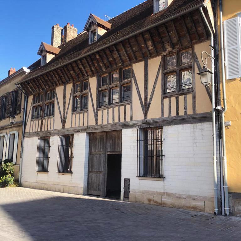 Appartement 2 Chambres - Saint Pierre Troyes Dış mekan fotoğraf